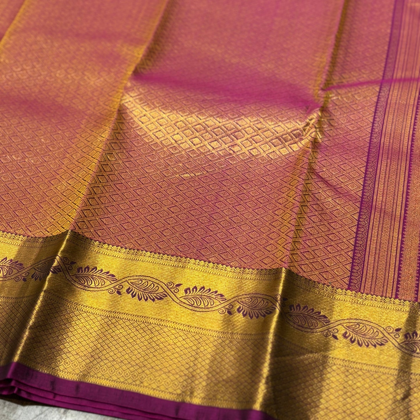 Elegant Bottle Green and Magenta Kanchipuram Silk Saree