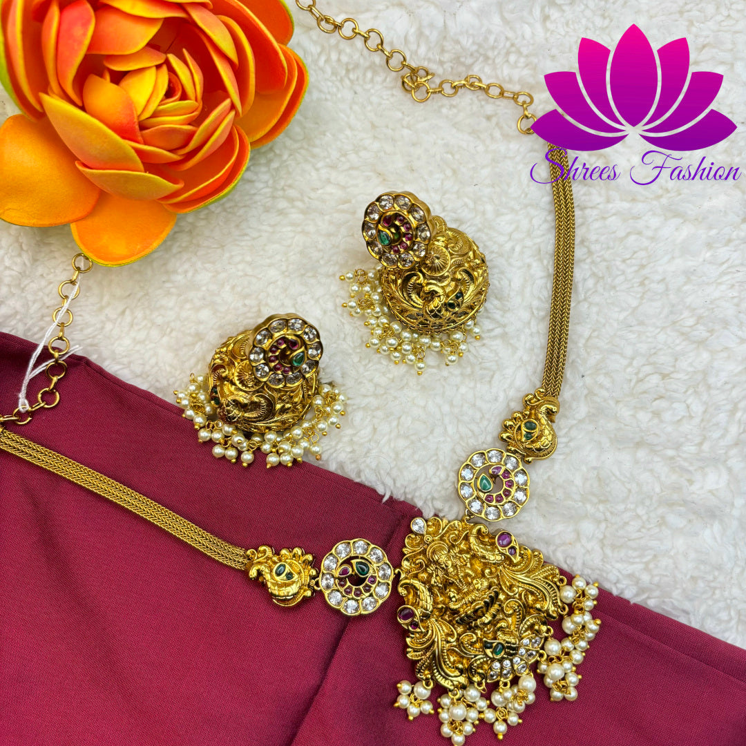 Serenity's Embrace: Matte Gold Temple Necklace with Exquisite Pendant"