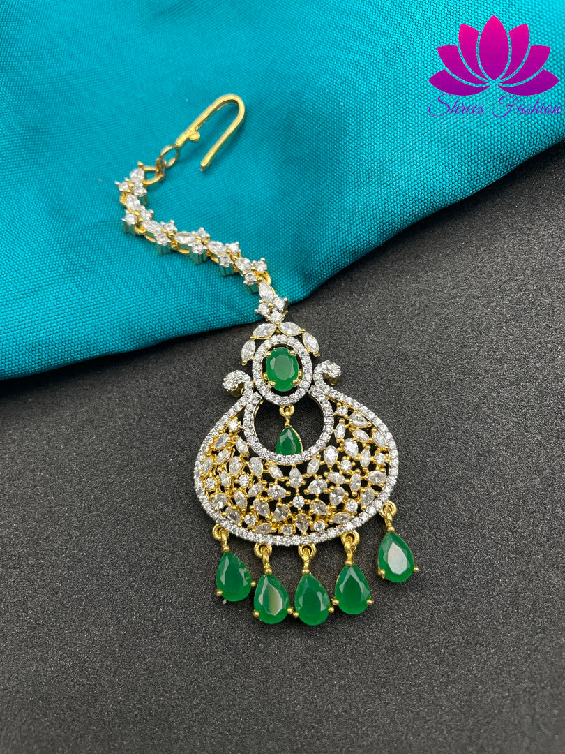 Verde Radiance: Green and White Ad Stones Tikka